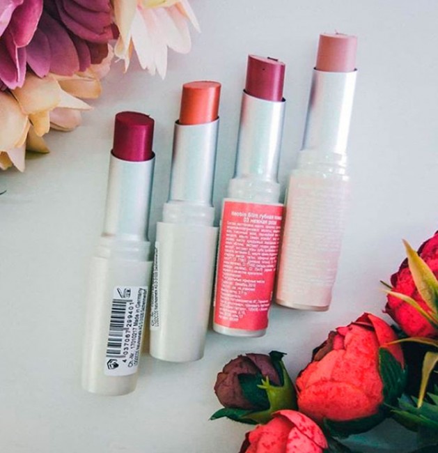 Neobio Губная помада Тон 04 Ледяной беж, 2,7 г Neobio Губная помада Тон 04 Ледяной беж, 2,7 г