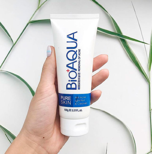 Bioaqua Pure Skin Пенка для умывания от акне, 100 г Bioaqua Pure Skin Пенка для умывания от акне, 100 г