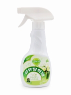 Sandokkaebi Кондиционер-спрей для одежды и текстильных изделий, травяной аромат Fabric Refreshner, 300 мл Sandokkaebi Кондиционер-спрей для одежды и текстильных изделий, травяной аромат Fabric Refreshner, 300 мл