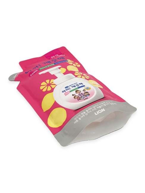 LION Жидкое пенное антибактериальное мыло для рук с лимоном Ai Kekute Foam Hand Soap Lemon, 200 мл LION Жидкое пенное антибактериальное мыло для рук с лимоном Ai Kekute Foam Hand Soap Lemon, 200 мл