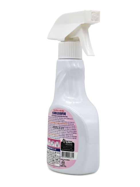 Sandokkaebi Кондиционер-спрей для одежды и текстильных изделий цветочно-травяной аромат Fabric Refreshner, 300 мл Sandokkaebi Кондиционер-спрей для одежды и текстильных изделий цветочно-травяной аромат Fabric Refreshner, 300 мл