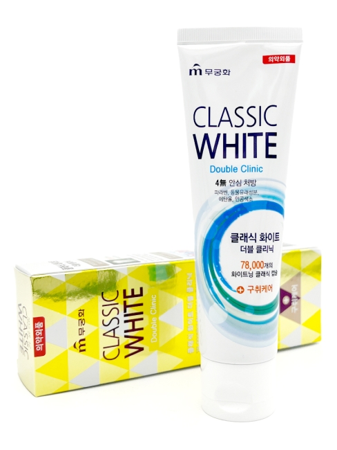 Mukunghwa Зубная паста отбеливающая двойного действия с микрогранулами мята-ментол Classic White Double Clinic, 110 г