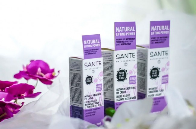 Sante Naturkosmetik Instantly Smoothing Day Cream Крем дневной для лица, шеи и декольте, 30 мл 