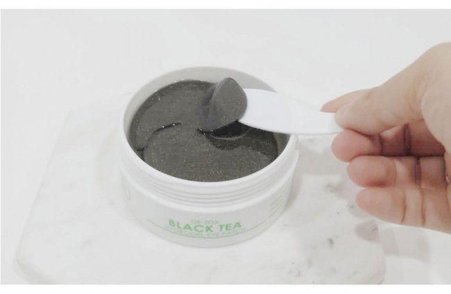 Medb Гидрогелевые патчи с экстрактом черного чая De-tox Black Tea Eye Patches, 60 шт Medb Гидрогелевые патчи с экстрактом черного чая De-tox Black Tea Eye Patches, 60 шт