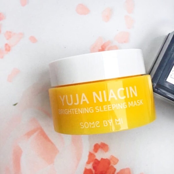 Some By Mi Ночная маска с экстрактом юдзу для сияния кожи (мини) Yuja Niacin 30 Days Miracle Brightening Sleeping Mask mini, 15 г