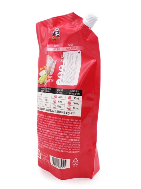 Pigeon Кондиционер концентрированный для одежды и белья с ароматом садовых цветов Rich Perfume Flover Festival, 1600 мл