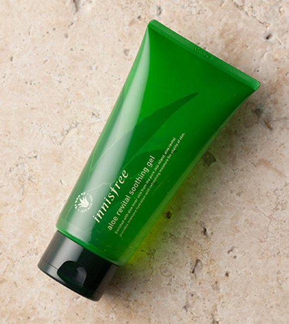 Innisfree Aloe Revital Soothing Gel Многофункциональный гель для лица и тела с экстрактом алоэ, 300 мл Innisfree Aloe Revital Soothing Gel Многофункциональный гель для лица и тела с экстрактом алоэ, 300 мл