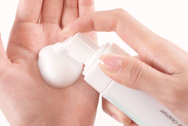 Innisfree The Minimum Facial Cleanser Гипоаллергенное очищающее средство для чувствительной кожи, 70 мл