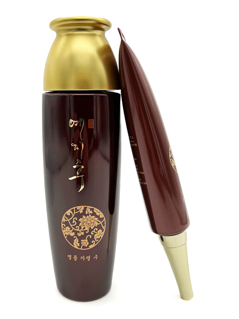 Bergamo Набор Омолаживающий тонер и Эссенция с экстрактом красного женьшеня Yezihu Luxury Skin Toner Set, 150 мл + 40 мл Bergamo Набор Омолаживающий тонер и Эссенция с экстрактом красного женьшеня Yezihu Luxury Skin Toner Set, 150 мл + 40 мл