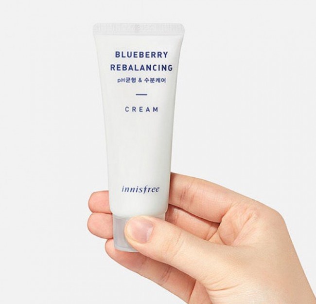 Innsfree Blueberry Rebalancing Cream Балансирующий крем с экстрактом черники, 50 мл Innsfree Blueberry Rebalancing Cream Балансирующий крем с экстрактом черники, 50 мл