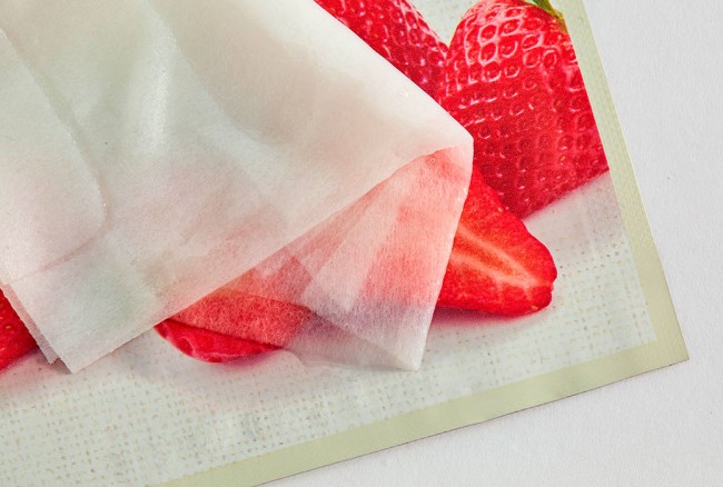 MIZON Joyful Time Essence Mask Strawberry Тканевая маска с экстрактом клубники, 23 г MIZON Joyful Time Essence Mask Strawberry Тканевая маска с экстрактом клубники, 23 г