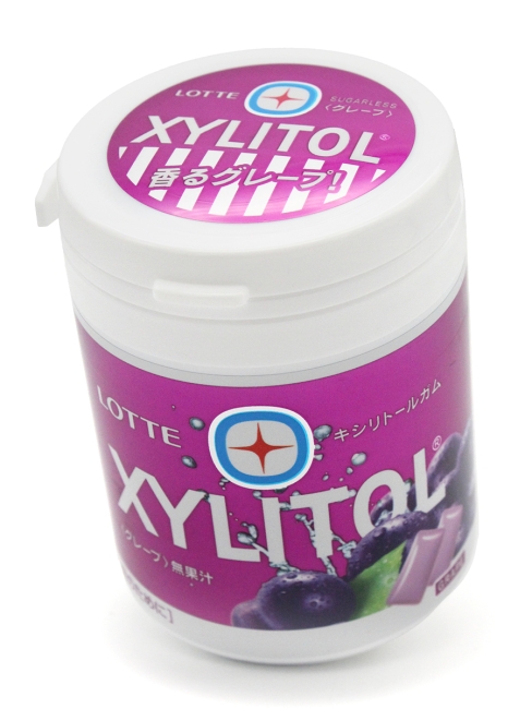 LOTTE Жевательная резинка без сахара с ксилитолом сочный виноград Xylitol Gum Grape Bottle, 133 г LOTTE Жевательная резинка без сахара с ксилитолом сочный виноград Xylitol Gum Grape Bottle, 133 г