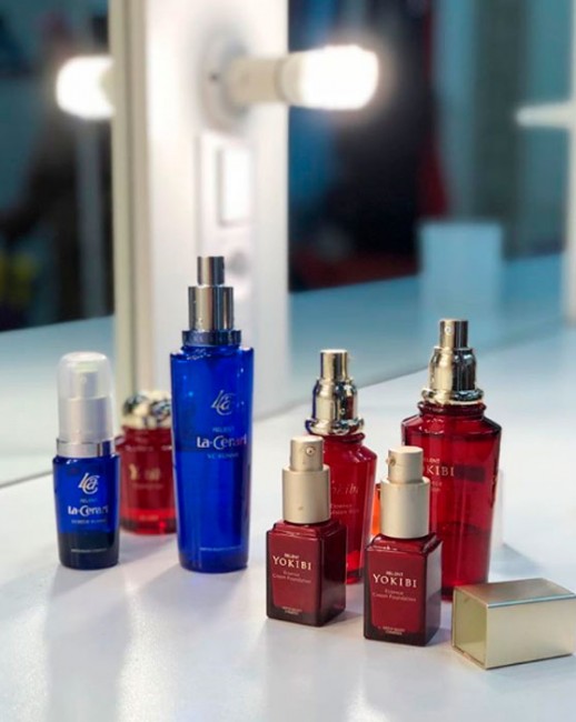 Yokibi Essence Cream Foundation Крем-пудра Тон-200, 20 г Yokibi Essence Cream Foundation Крем-пудра Тон-200, 20 г