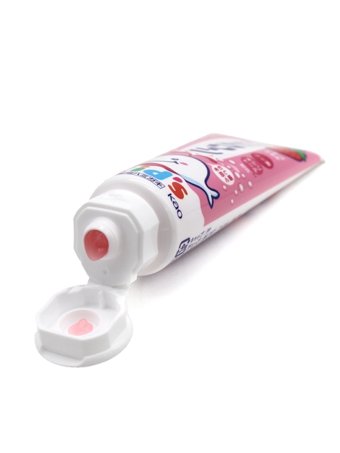 KAO Детская зубная паста от 3 лет со вкусом клубники Clear Clean Kids Toothpaste Strawberry, 70 г KAO Детская зубная паста от 3 лет со вкусом клубники Clear Clean Kids Toothpaste Strawberry, 70 г