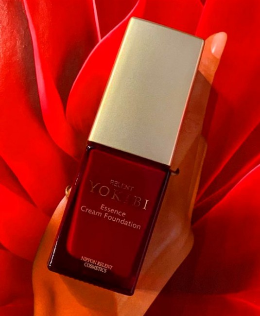 Yokibi Essence Cream Foundation Крем-пудра Тон-201, 20 г Yokibi Essence Cream Foundation Крем-пудра Тон-201, 20 г