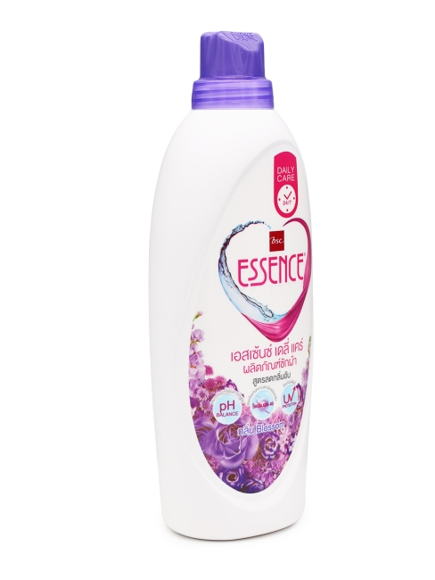 LION Гель для стирки суперконцентрированный Весенний луг Essence Laundry Detergent Blossom, 900 мл